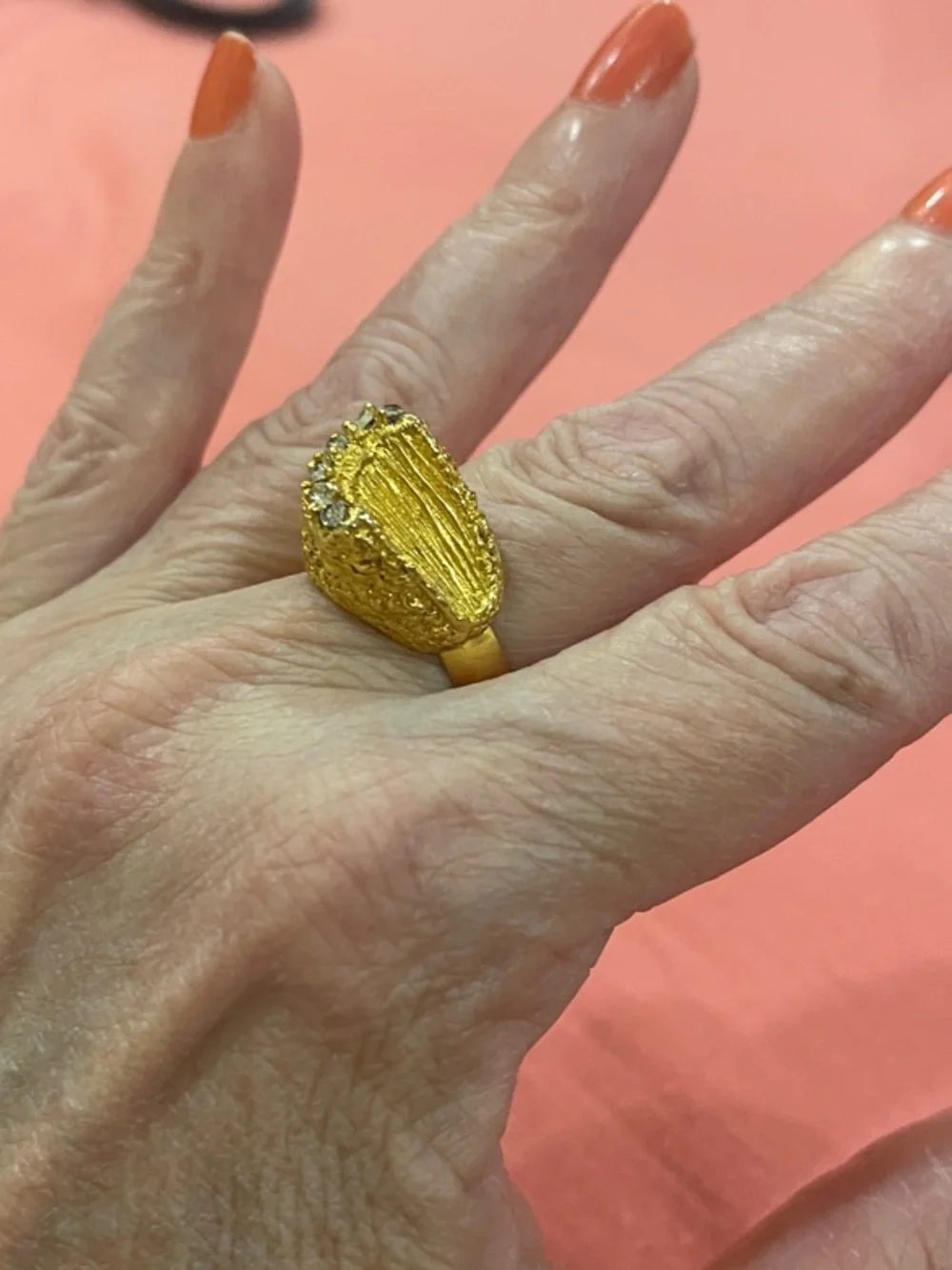 Gold Plated Beehive”Textured VINTAGE Dome Ring w/6 Diamond Accents -